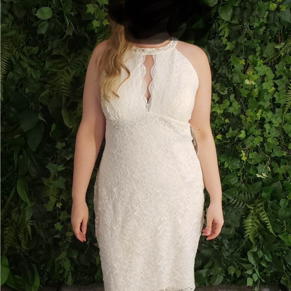 NWT David's Bridal White Lace Embellished Keyhole Sheath Halter Dress wedding - Picture 2 of 11